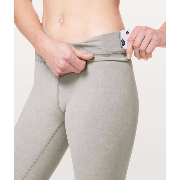 Lululemon Wunder Under High-Rise Tight *Snow Washed - like new - Picture 4 of 7